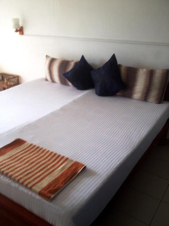 Sea Drift Hotel เนกอมโบ ภายนอก รูปภาพ