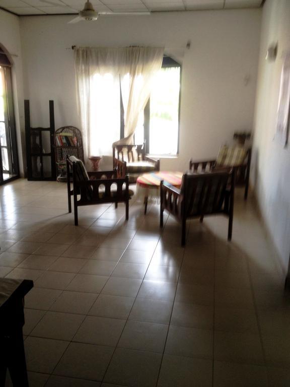 Sea Drift Hotel เนกอมโบ ภายนอก รูปภาพ